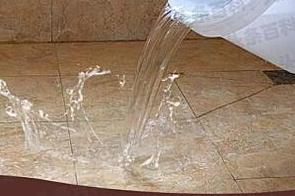 德钦漏水维修 免砸砖防水材料该如何施工